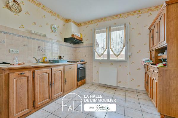 Maison
         5 pièces
        - 87 m² Exclusivité 160 000 € *