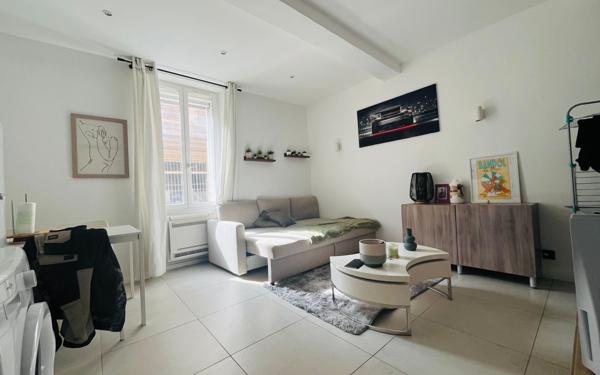Appartement à vendre    2 pièces •  Bandol