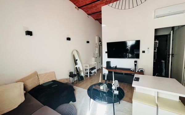 Appartement à vendre    2 pièces •  Bandol