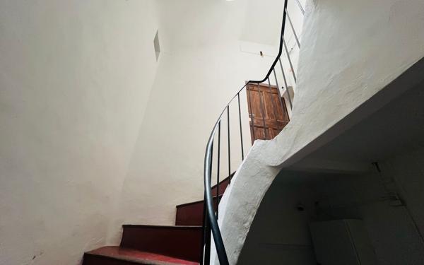 Appartement à vendre    2 pièces •  Bandol