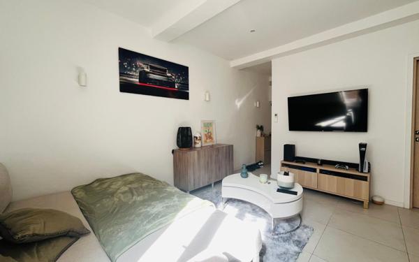 Appartement à vendre    2 pièces •  Bandol