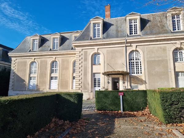 Appartement
                                                                                                                                                                                                                                                                                                                        3 pièce(s)                                                                                                                                                                                                          2 chambre(s)                                                                                                                                                                                                          65.02  m²