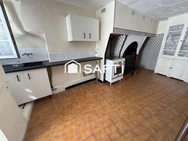 Maison de village avec grange et terrain de loisirs non attenant à Brugairolles 11300