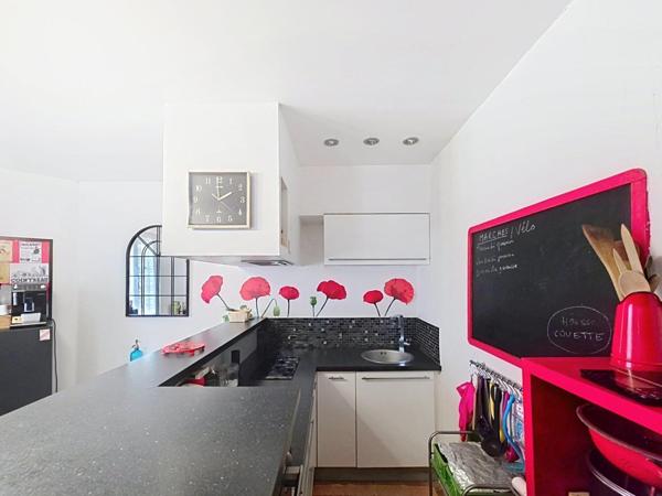 CHARMANTE MAISON PROCHE DES COMMODITES