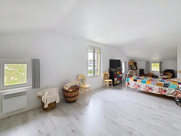 CHARMANTE MAISON PROCHE DES COMMODITES