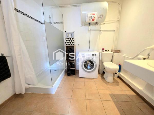 JASSE DE 35M² ET PLACE DE PARKING
