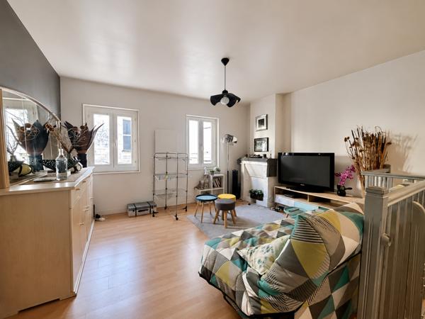 Appartement
                                                                                                                                                                                                                                                                                                                        2 pièce(s)                                                                                                                                                                                                          1 chambre(s)                                                                                                                                                                                                          47.02  m²