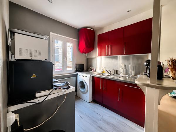 Appartement
                                                                                                                                                                                                                                                                                                                        2 pièce(s)                                                                                                                                                                                                          1 chambre(s)                                                                                                                                                                                                          47.02  m²