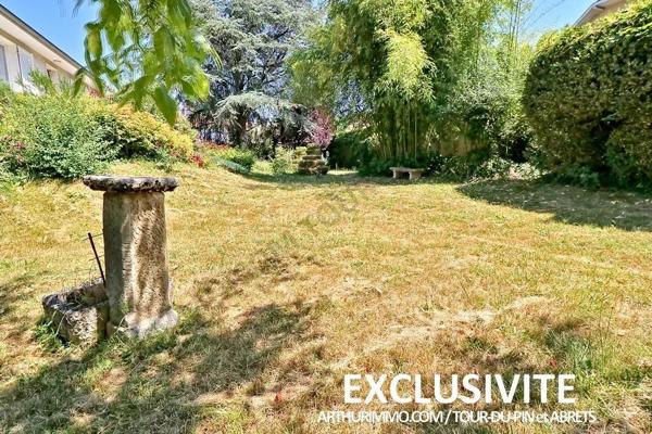 Vente                                                      Maison
                        
                     5 pièces                      107 m2                     à La Tour-du-Pin