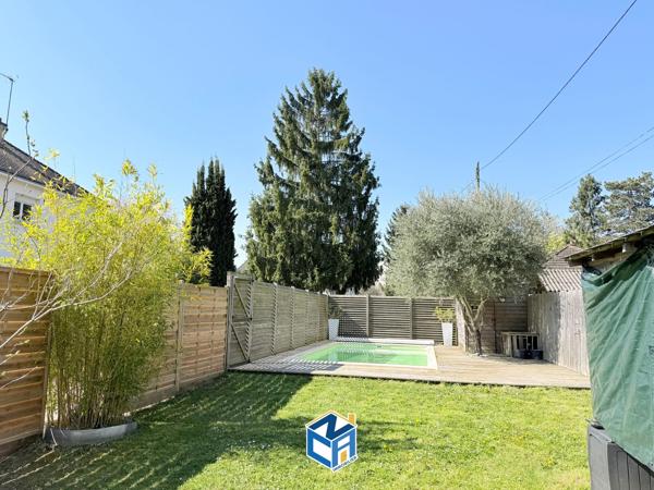 MAISON RÉNOVÉE DES ANNÉES 30 AVEC 4 CHAMBRES - CAVE - JARDIN ET PISCINE CHAUFFÉE