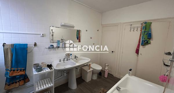 Location Appartement 4 pièces 101.86 m² - Clermont-ferrand 63000