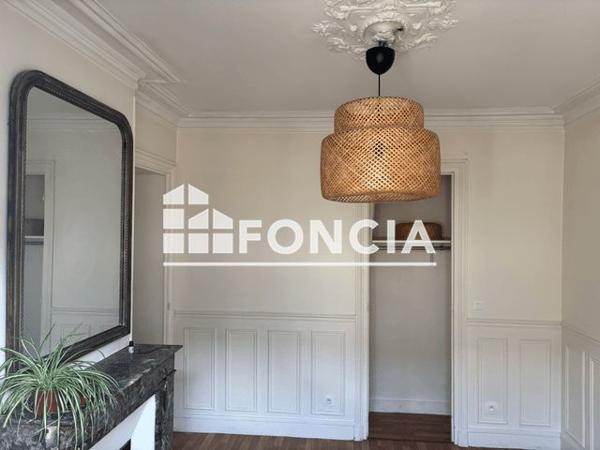 Location Appartement 2 pièces 30.73 m² - 134 RUE DAMREMONT Paris 75018