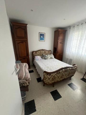 Vente                                                      Maison
                        
                     5 pièces                      120 m2                     à Perpignan