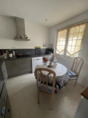 Vente                                                      Maison
                        
                     5 pièces                      120 m2                     à Perpignan