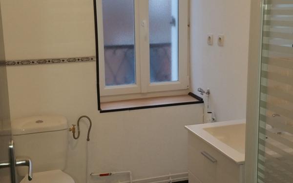 Immeuble à vendre    4 pièces • 96,26 m2 Saint-Quentin