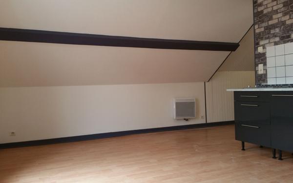 Immeuble à vendre    4 pièces • 96,26 m2 Saint-Quentin