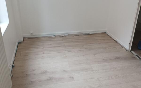 Immeuble à vendre    4 pièces • 96,26 m2 Saint-Quentin