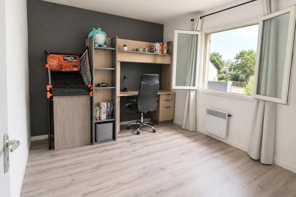 Saint Maximin maison T6 145m2 terrain 1200m2