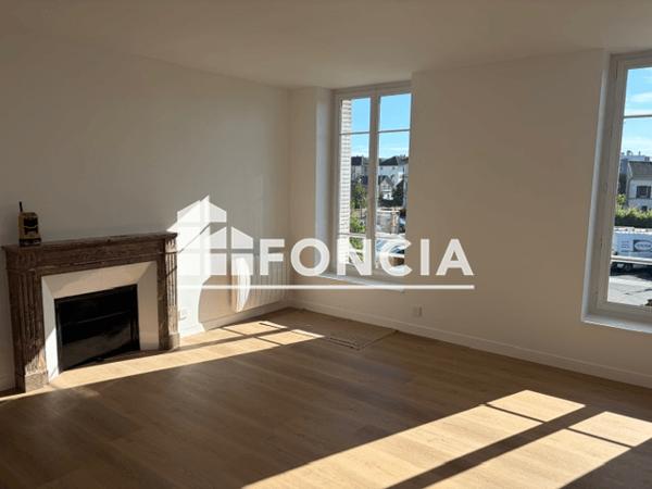 Location Appartement 2 pièces 49.8 m² - 7 SQUARE PAUL DOUMER Chateau Thierry 02400
