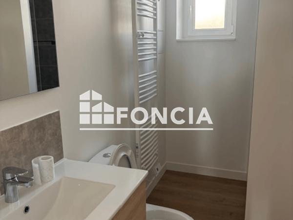 Location Appartement 2 pièces 49.8 m² - 7 SQUARE PAUL DOUMER Chateau Thierry 02400