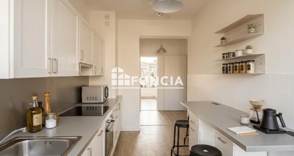 À vendre Appartement 6 pièces 150 m² - Marseille 13008