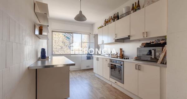 À vendre Appartement 6 pièces 150 m² - Marseille 13008