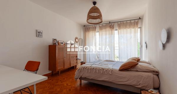À vendre Appartement 6 pièces 150 m² - Marseille 13008
