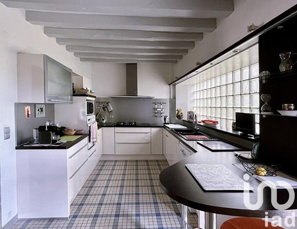 Maison traditionnelle 5 pièces de 193 m² à Thury (89520)