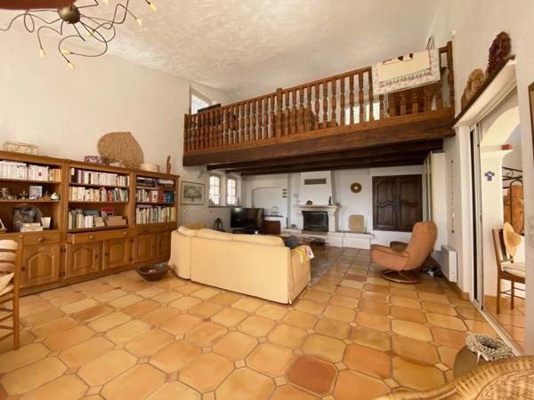 Immobilier Lorgues (83510) – Maison 206m2 – 1 050 000 €