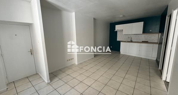 Location Appartement 2 pièces 35 m² - Neuville-sur-saône 69250