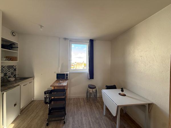 Appartement meublé La Roche Sur Yon 1 pièce 24.47 m2