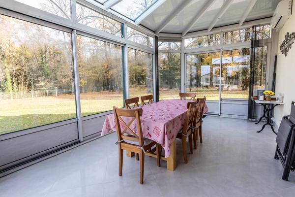 Villa de 232 m² dans le charmant village de Mouthiers-sur-boême
