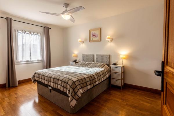 Villa de 232 m² dans le charmant village de Mouthiers-sur-boême