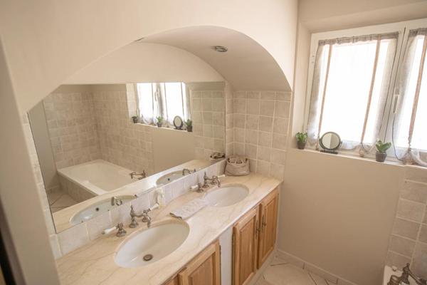 Vente Villa 8 pièces 264 m2 à Draguignan