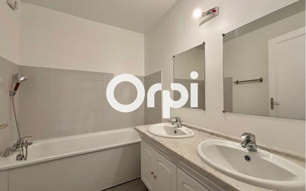 Appartement à louer    5 pièces • 101,84 m2 Plaisir