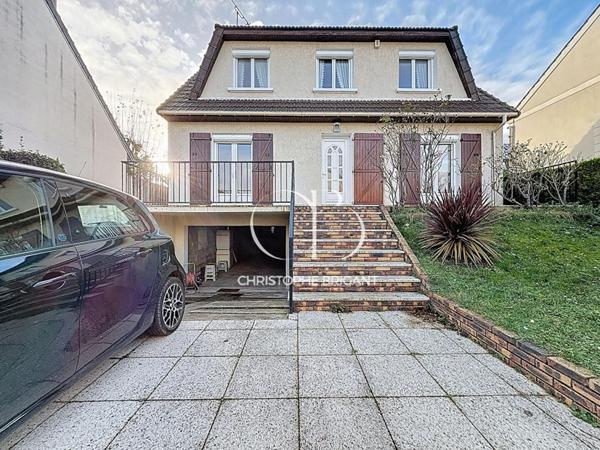 Maison 6 pièces avec sous sol total