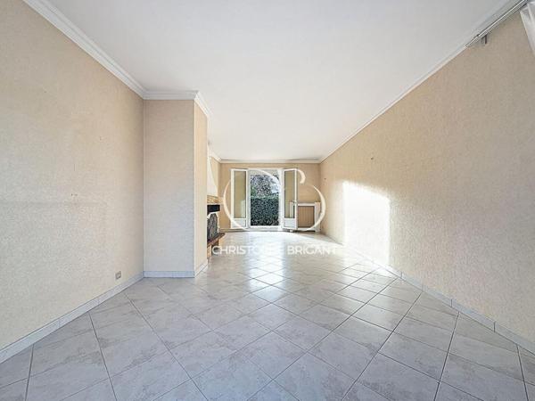 Maison 6 pièces avec sous sol total