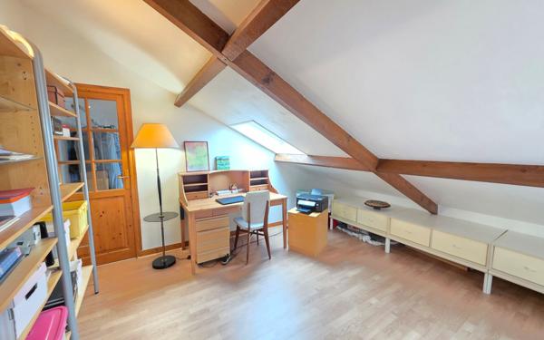 Maison à vendre    5 pièces • 79 m2 Houilles