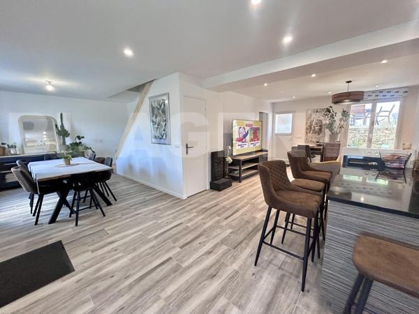 Maison de 125m² rénovée avec goût – Quartier recherché – terrain de 590m²