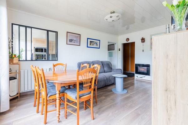Appartement 4 pièces très lumineux proche RER , Bièvres, DPE D , PARFAIT ÉTAT