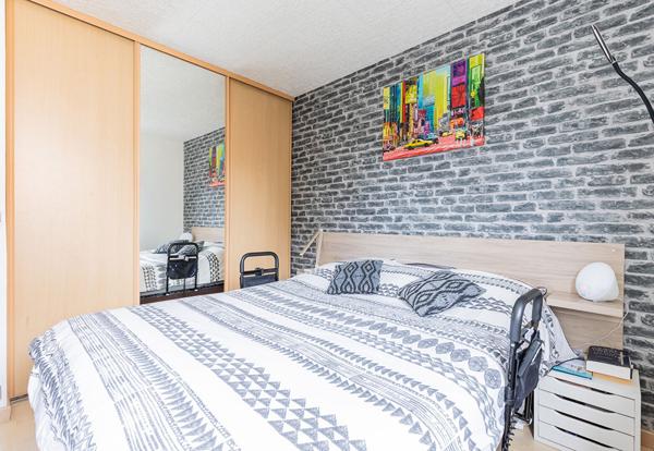 Appartement 4 pièces très lumineux proche RER , Bièvres, DPE D , PARFAIT ÉTAT
