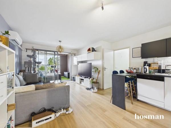 3 pièces de 67 m² avec loggia et parking - Cours Louis Fargue, Bordeaux