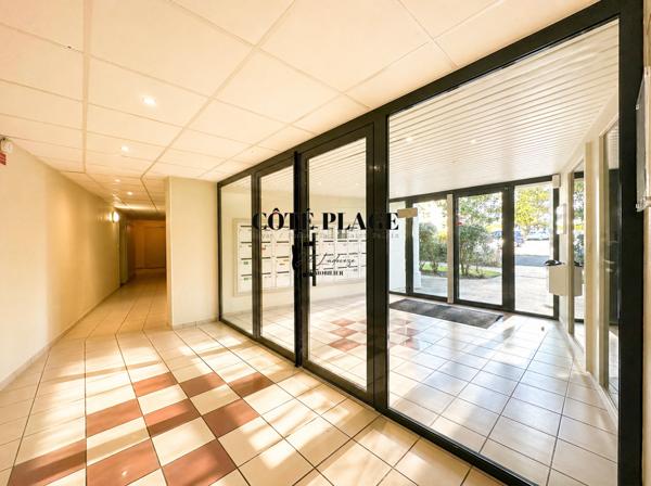 Royan (17200) ROYAN /VAUX - T3 rénové avec terrasse plein sud dans résidence avec piscine au prix de 307.400€ HAI