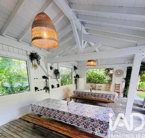 Maison à vendre 14 pièces 294 m² Azur