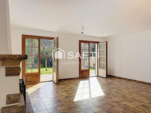 Maison 4 chambres, beau jardin, garage, sous-sol