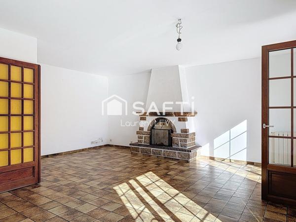 Maison 4 chambres, beau jardin, garage, sous-sol