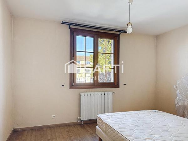 Maison 4 chambres, beau jardin, garage, sous-sol