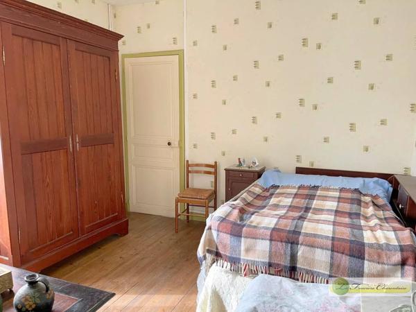 Vente immobilière : Maison à Aigre  5 pièces 147 m² 149 000 €- FONCIERE CHARENTAISE AIGRE.