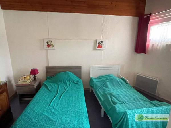 Vente immobilière : Maison à Aigre  5 pièces 147 m² 149 000 €- FONCIERE CHARENTAISE AIGRE.