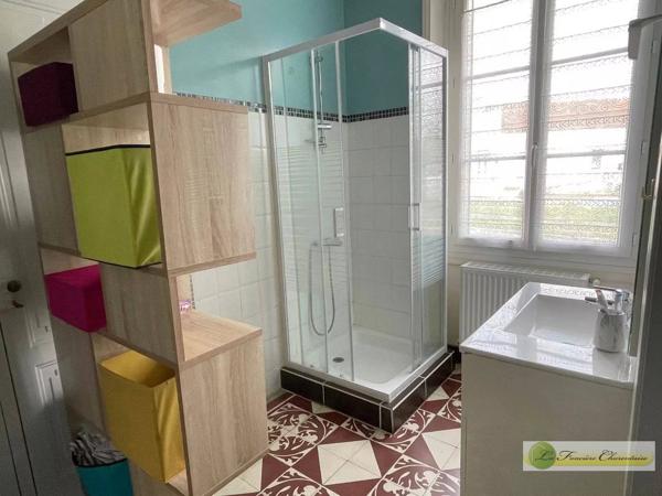 Vente immobilière : Maison à Aigre  5 pièces 147 m² 149 000 €- FONCIERE CHARENTAISE AIGRE.